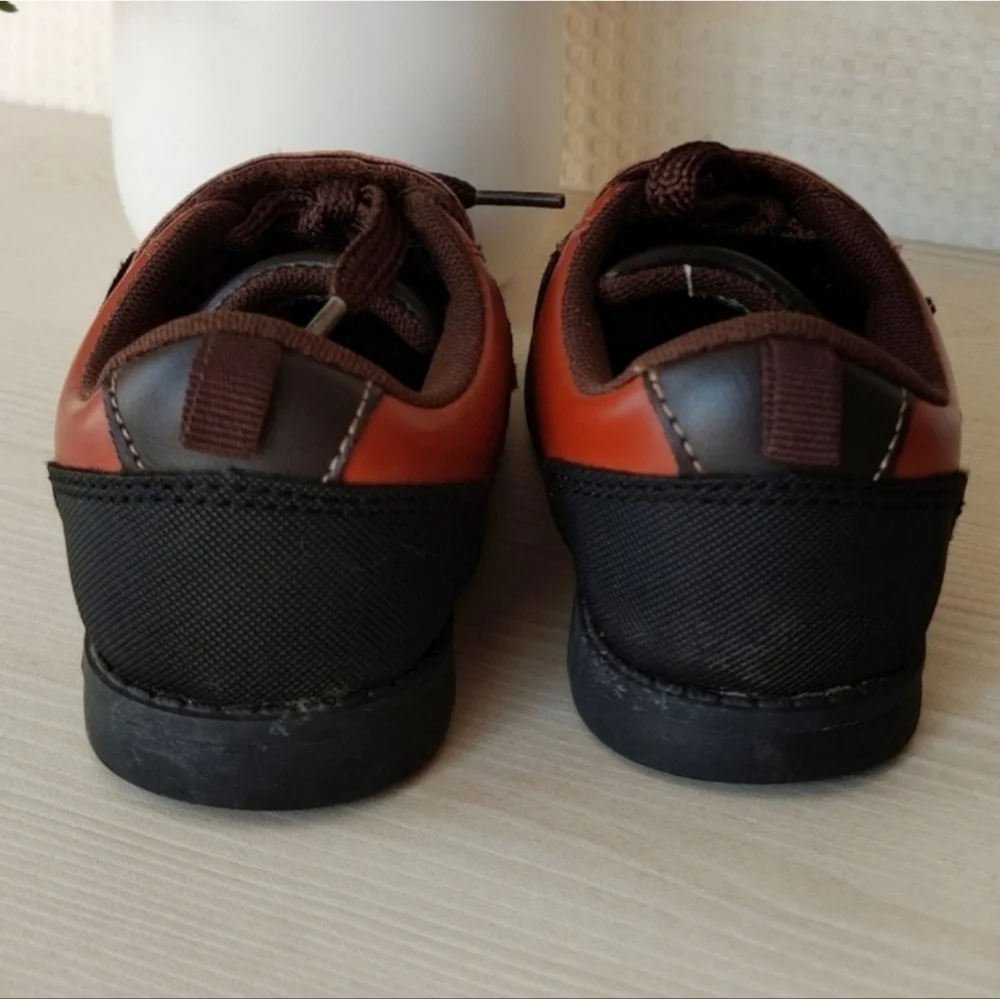 Carter's Benelli Toddler Boy's  Brown Sneaker shoes Size 9